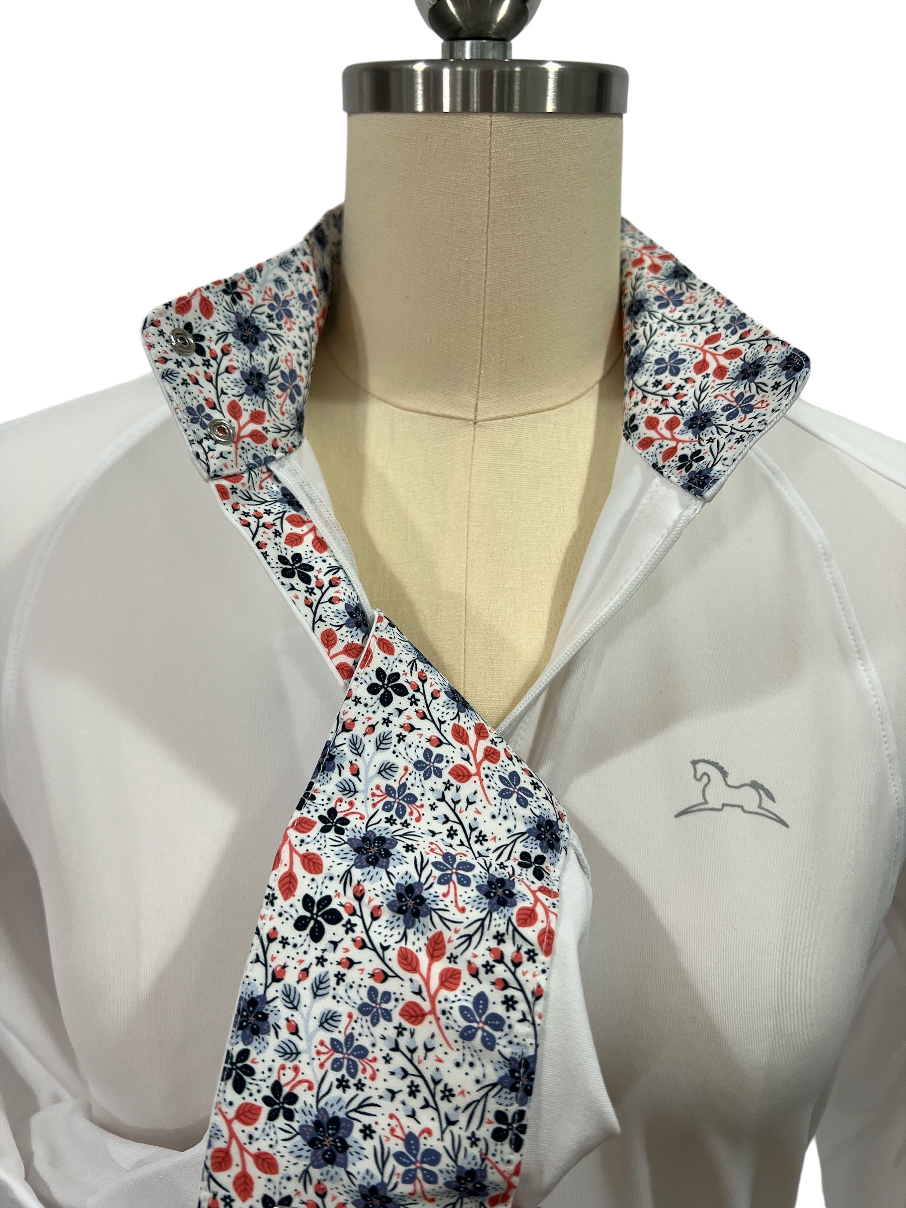 RJ Classics White Women's Maddie Long Sleeve Show Shirt - Size Medium