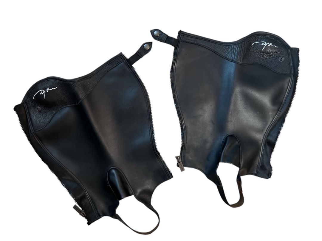 Dy'on Women's Exel Half Chaps Black-Size MC