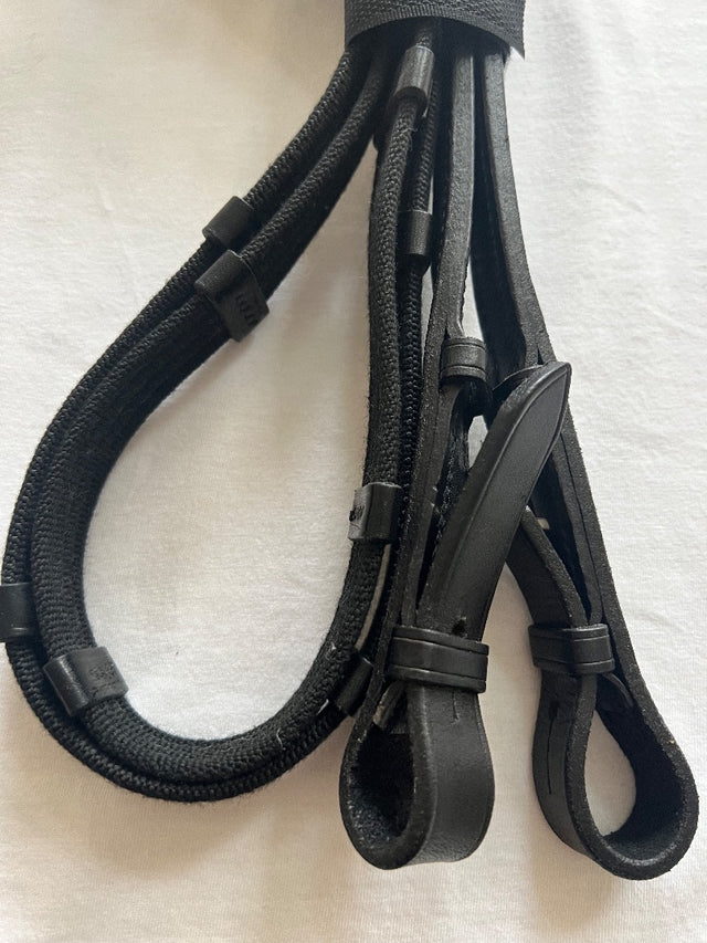 Black Cotton Web Reins - Horse 5/8" 5 stoppers