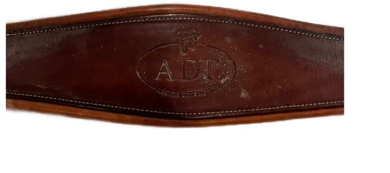 Arc de Triomphe Hunter Leather Contour Girth - Size 50”