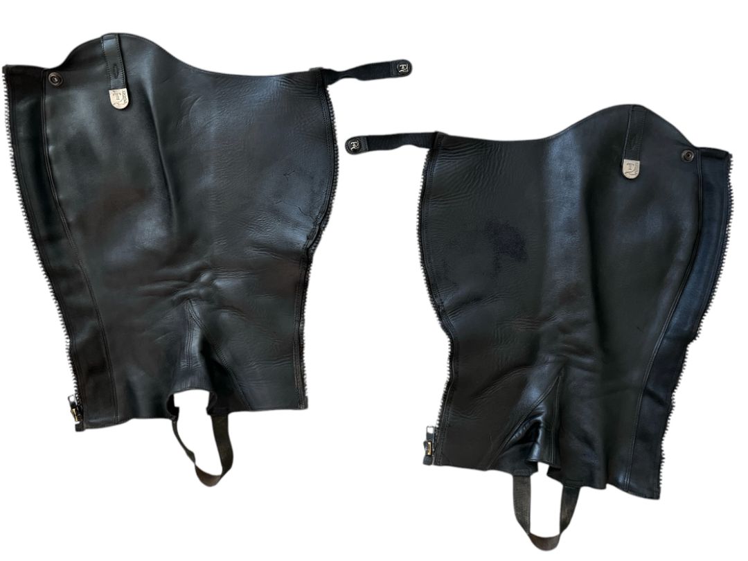Tucci Half Chaps Leather Classic with Zipper Lock Tab - Black / Size Medium