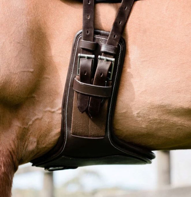 Lumiere Short Stud Girth Brown, Size 65 NEW