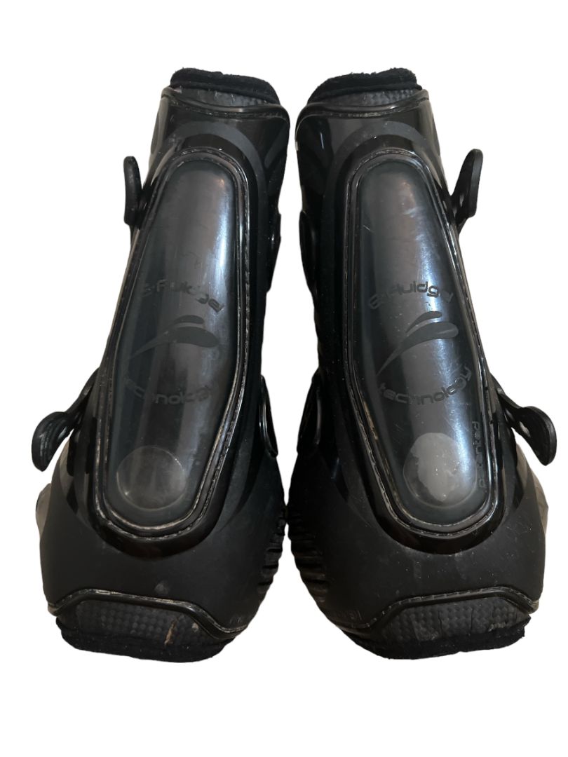 eQuick eShock Legend Front Boots - Black, Large