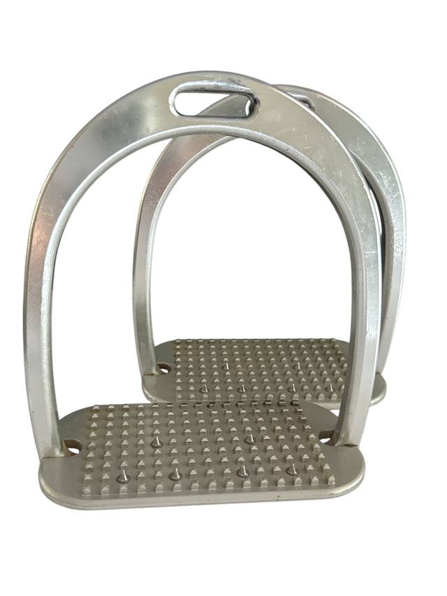 Alfa Jump Inclined Grip Stirrups - Size Large 4 3/4" (Hunter Approved)
