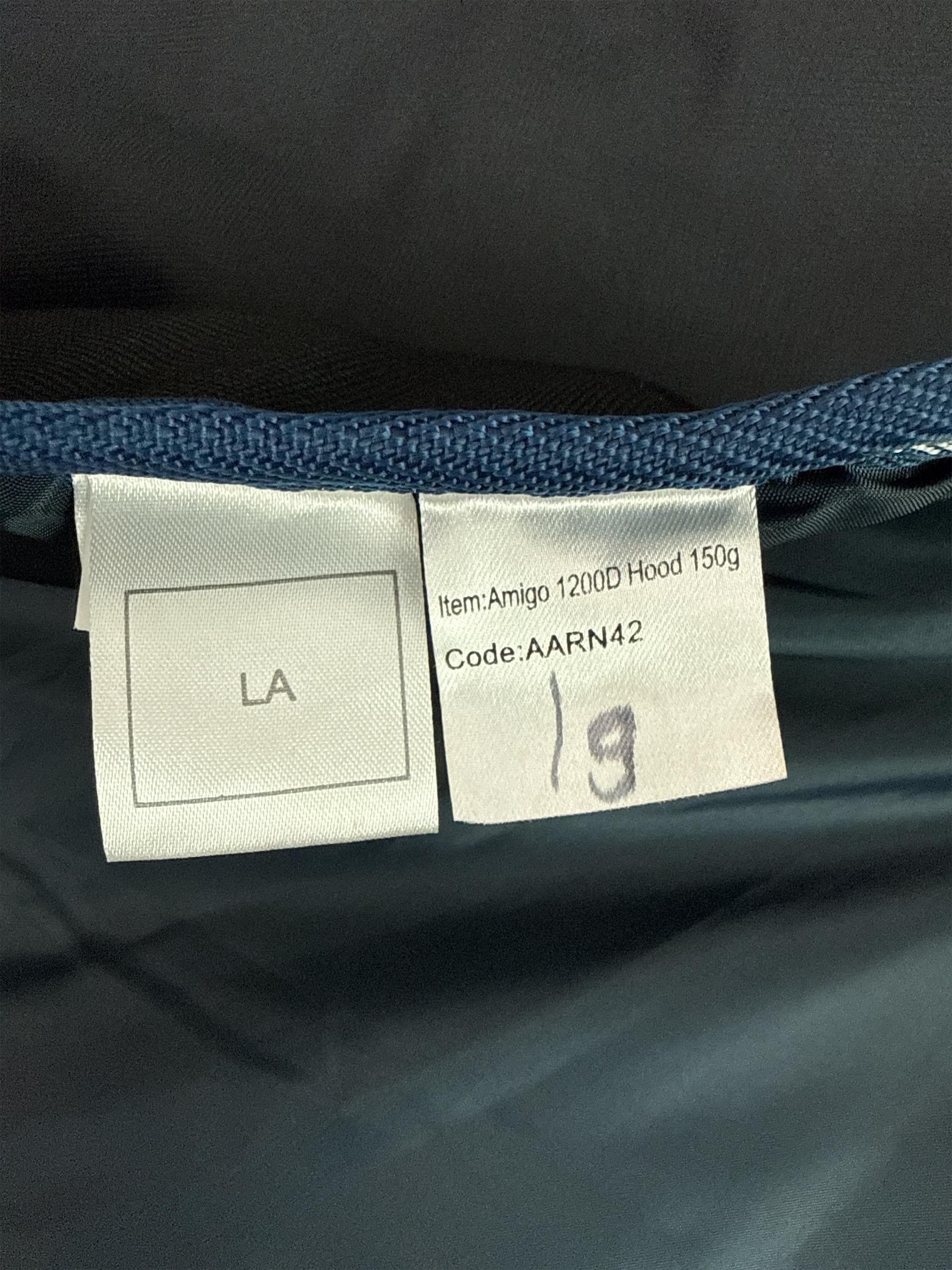 Amigo 1200D Turn Out Hood 150g - Navy / Size Large  NEW